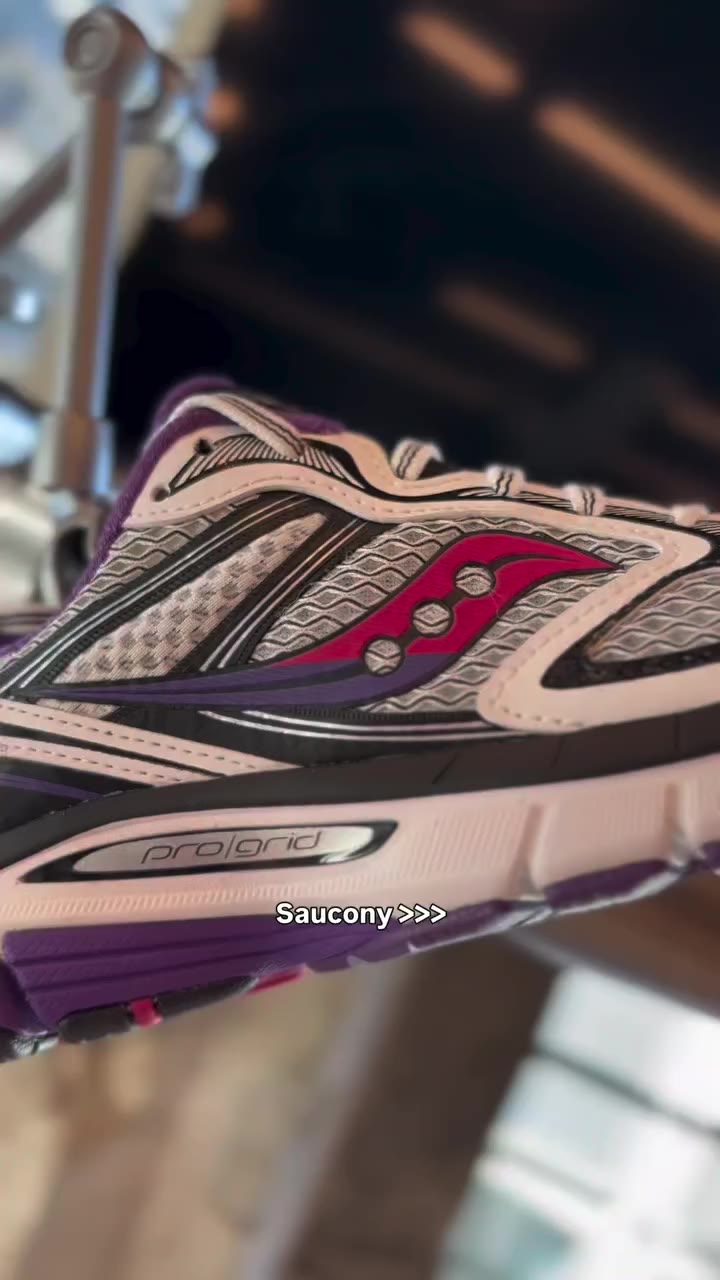 Entre atelier personnalisation de charms et initiation à l’argile, Saucony est…