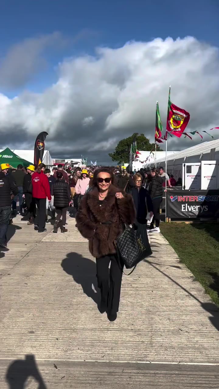 Back here in Tullamore for day two of the National Ploughing championships🚜🐄…
