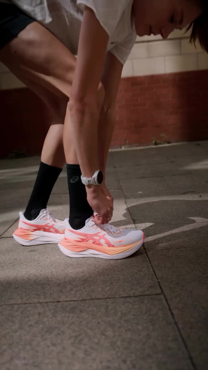 Up and glowing in the new RISE & SHINE™ SUPERBLAST™ 3 shoe.​ 🔆