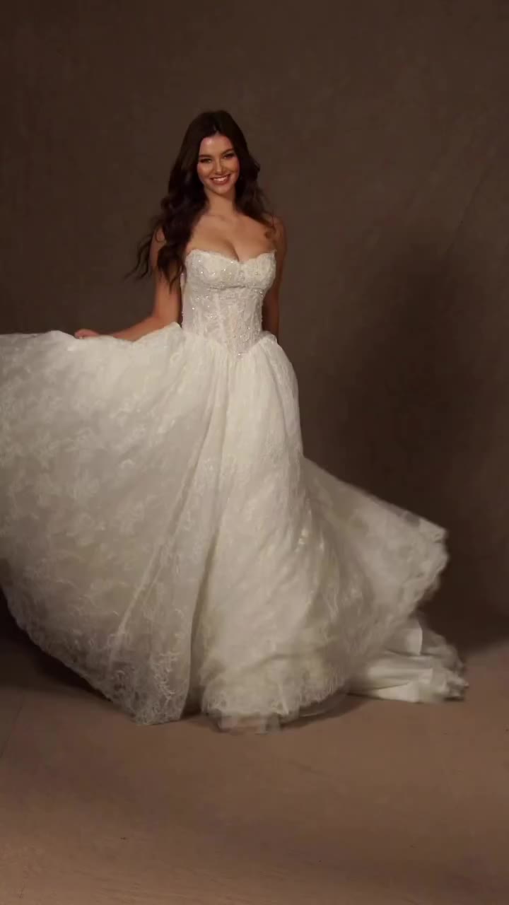 could Lovell be the lace ballgown you’ve been searching for?✨🤍👰🏻‍♀️🤍✨…