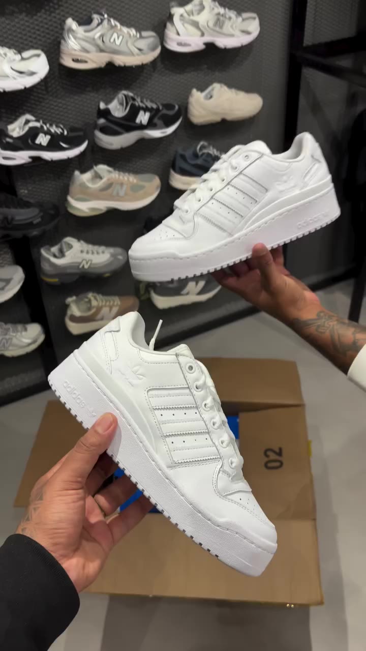 Tênis Adidas Originals Forum bold stripes ID6843- R$799,90 35 ao 38 📦…