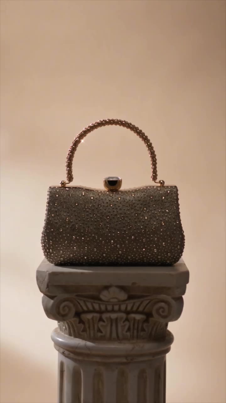 Royal prestige displayed in the most beautiful form. End of season sale is now…