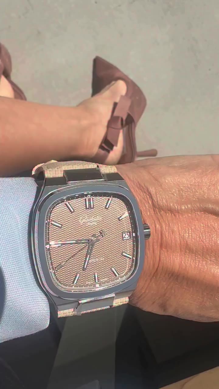 Here’s a love song for the @glashuetteoriginal 70s. Love at first try. Stop by…