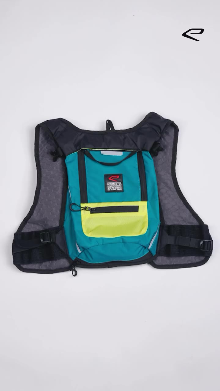 BACK IN STOCK‼️ The EKOI Perf COMPACT BLACK combines a hydration pack with…