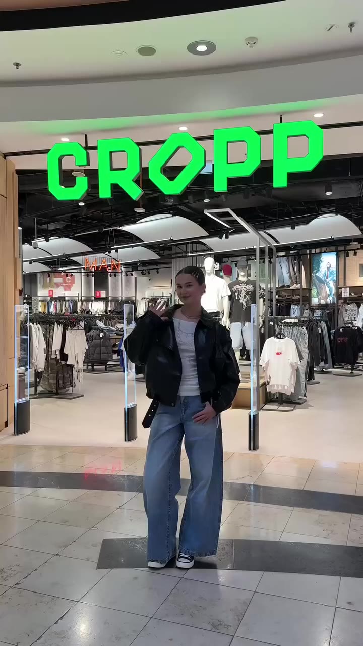 don't go, run to the store! 🤝 #wearecropp #postsponsorowany
