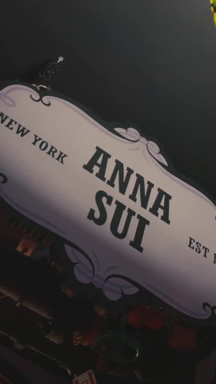 Our members got closer to @annasui's world with a private atelier tour hosted…