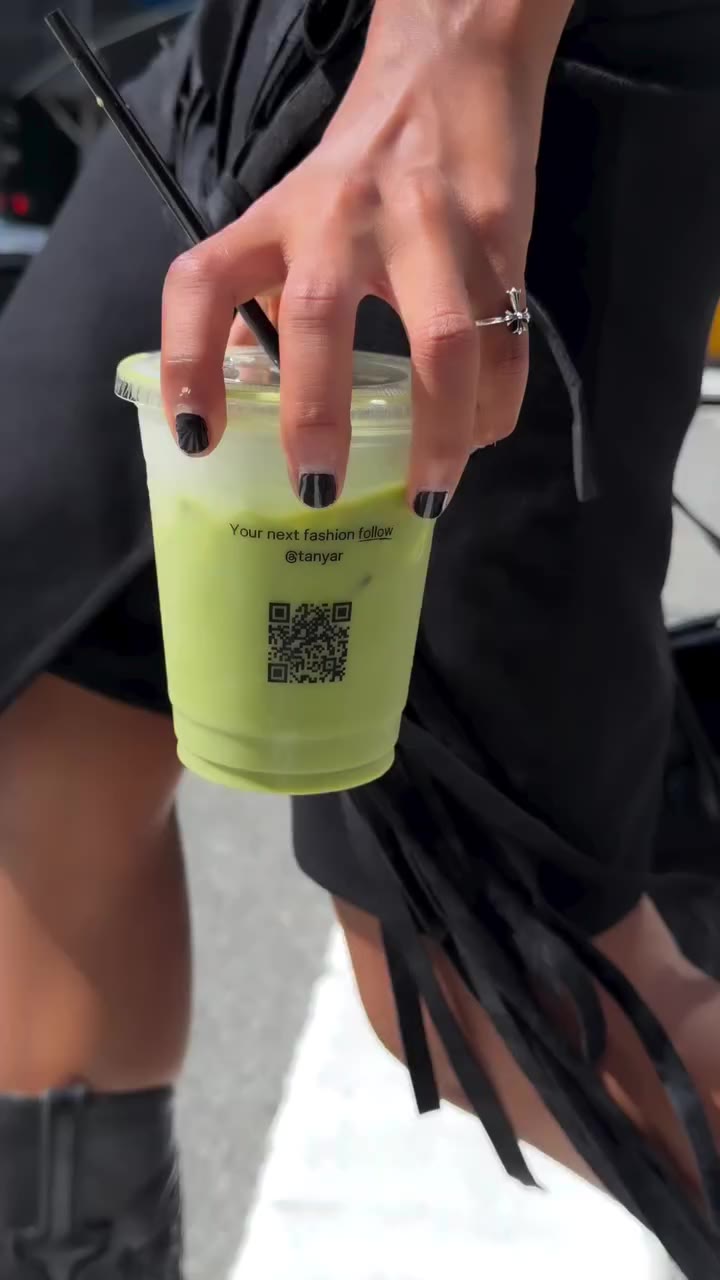 Some of the most memorable #NYFW moments happen on the go in between shows, so…