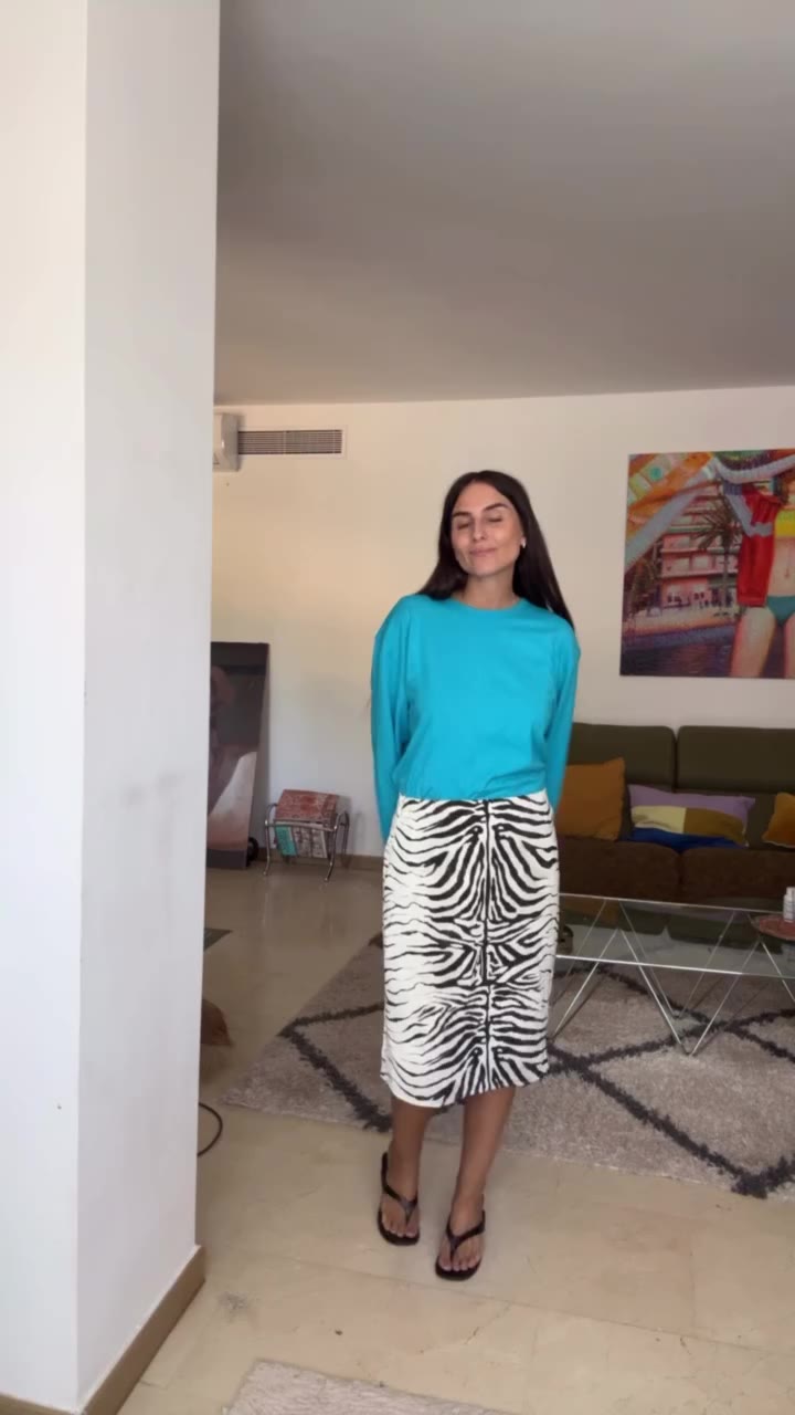 20 looks con falda de cebra 🦓 para diferentes estilos y de verano a invierno…