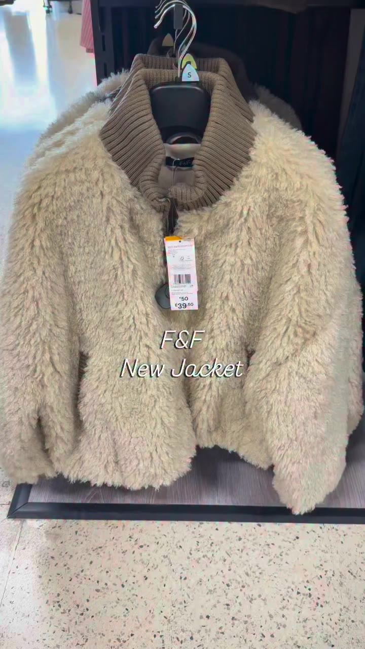 Spotted in F&F! How gorgeous?!! An autumn sell out maybe? 🤎🍂 #fandfclothing…