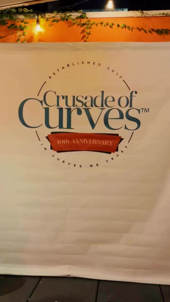 A DECADE of @crusadeofcurves deserves a proper NYFW celebration. 🥂 Crusade of…