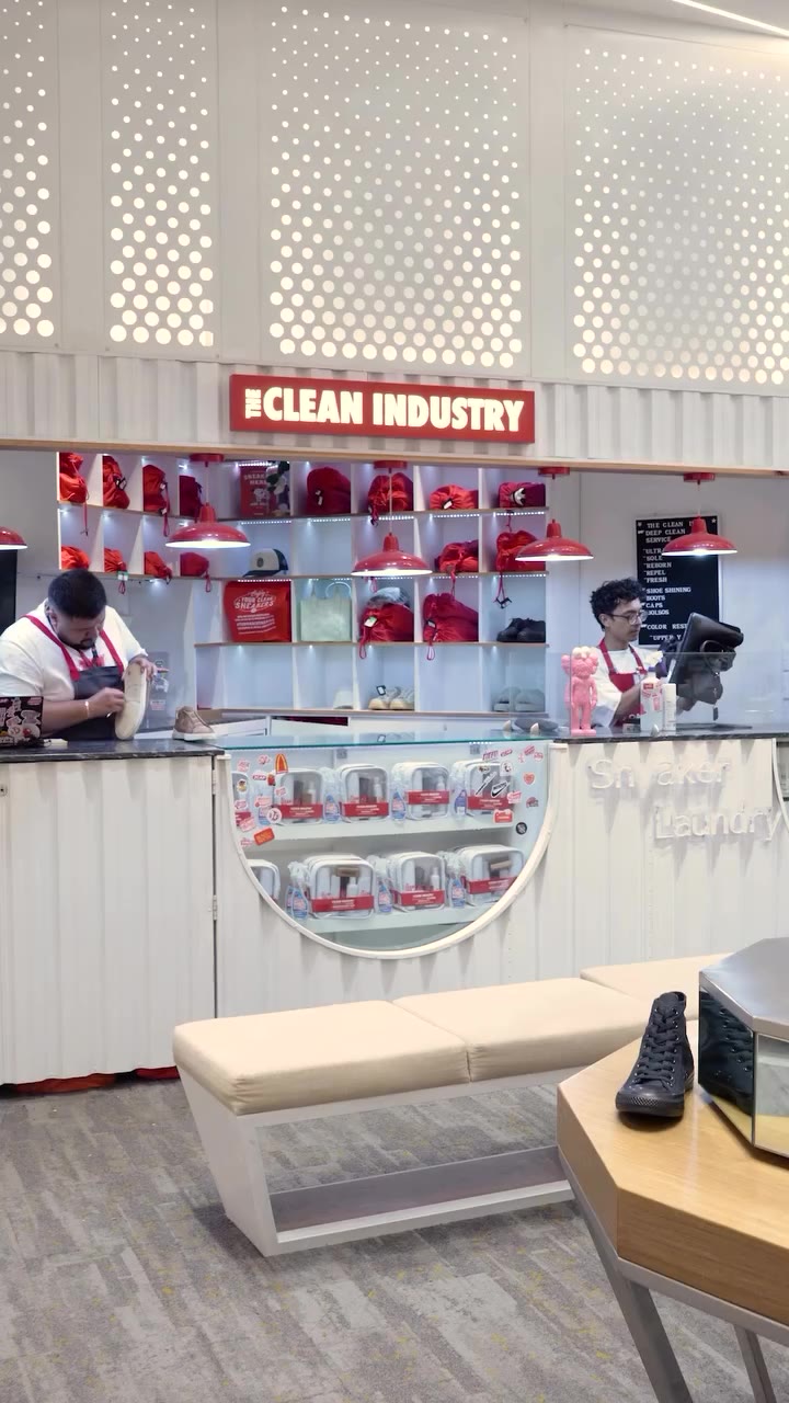 En @thecleanindustry, cada pieza recibe un tratamiento especializado para…