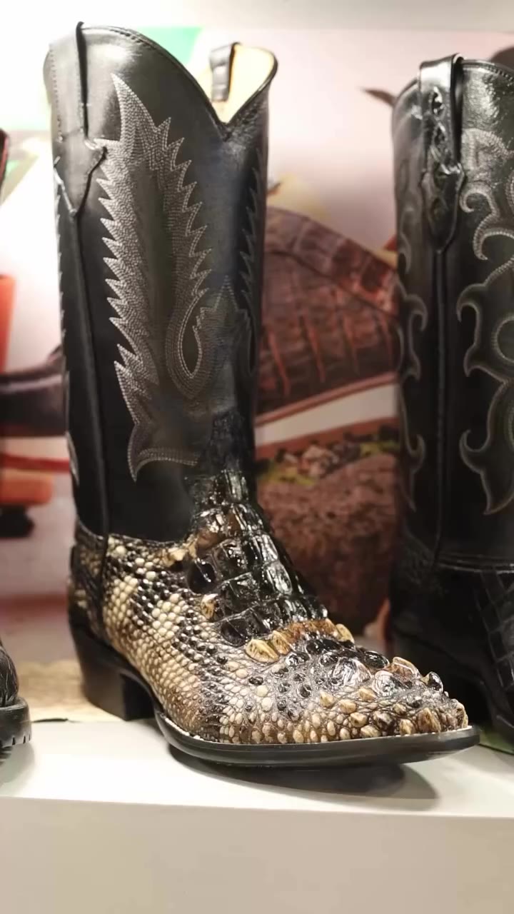 Safari Natural Hornback Alligator Boots 🐊 #DudesBoutique #Boots #AlligatorBoots