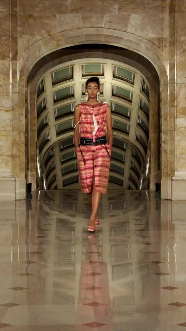 Altuzarra Spring Summer 2027 Look 5 Creative Director: @josephaltuzarra…