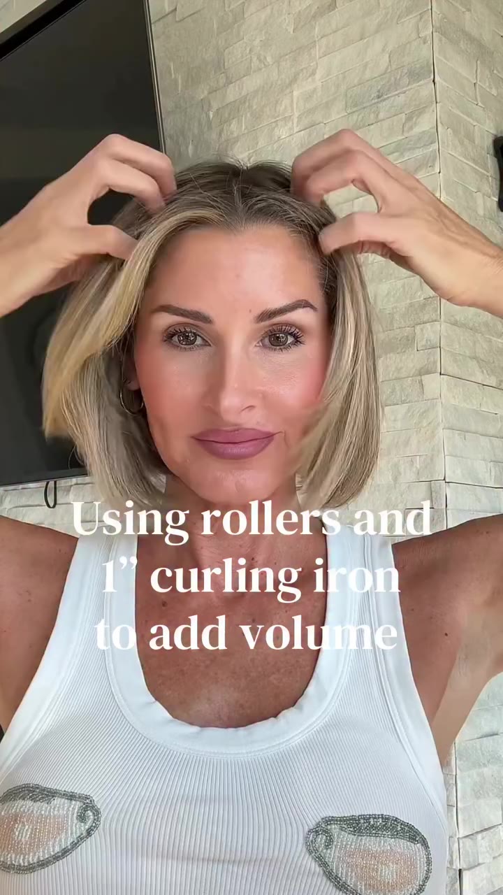 Rollers+ curling iron =volume and bounce. Comment SHOP and I’ll send you the…