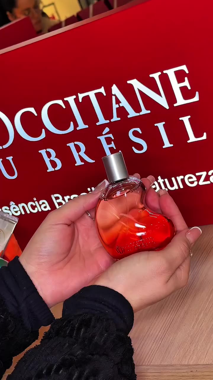 Tem novidade que a gente precisa sentir de perto, né? 🧡✨ O novo Eau de Parfum…