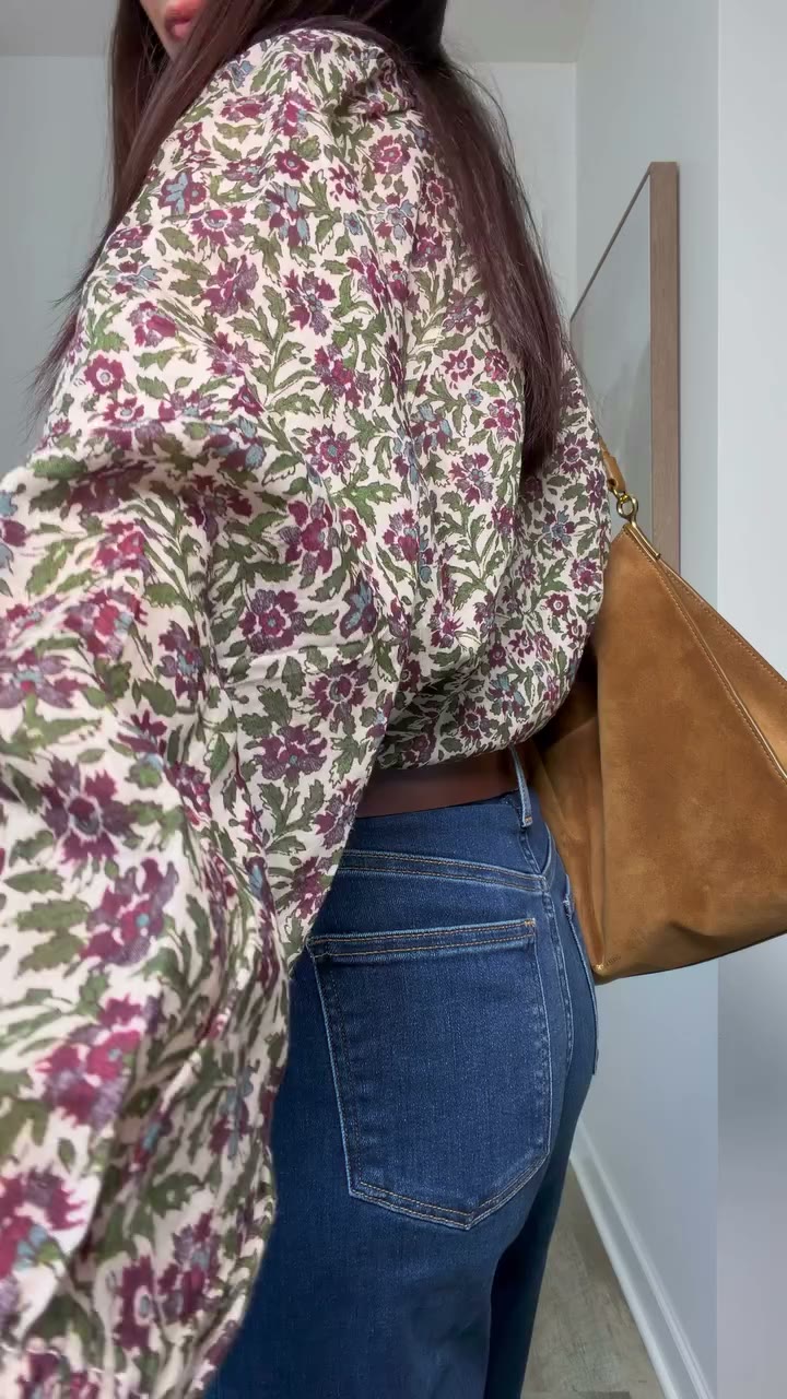 you know when an outfit just makes you happy? yeah this is her 😌 comment WANT…