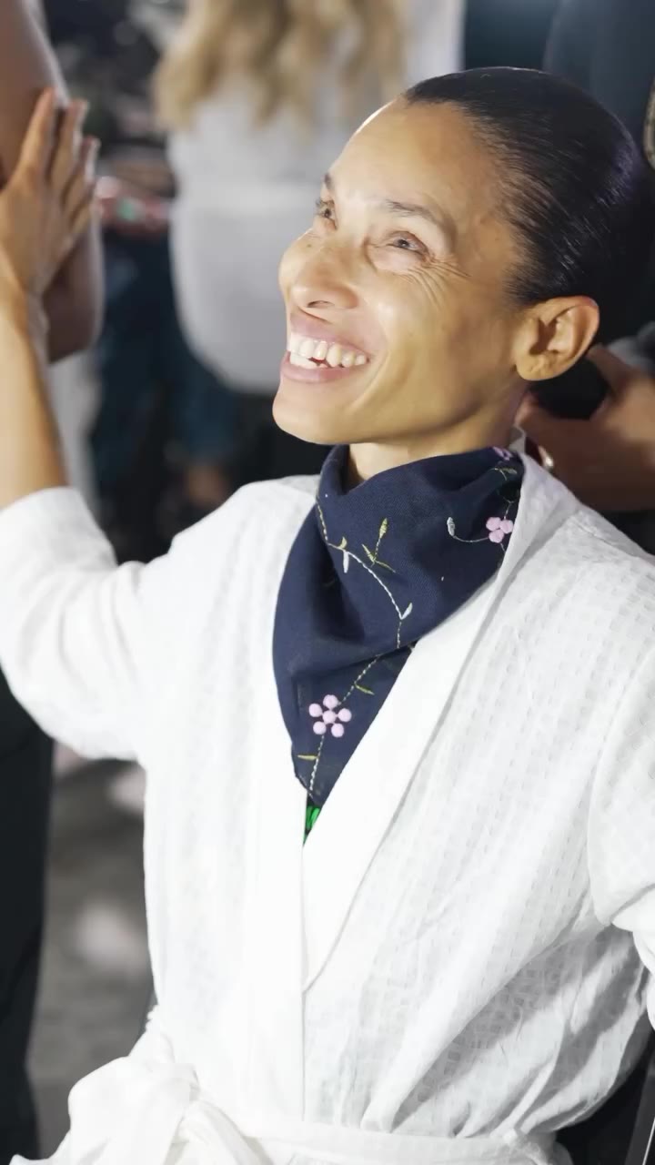A glimpse at the backstage fun with @heirlome yesterday. Congratulations…