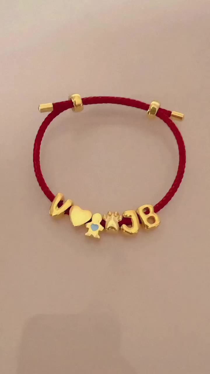 Pero también hay accesorios que se ajustan a tu nueva versión ❤️ Personaliza…