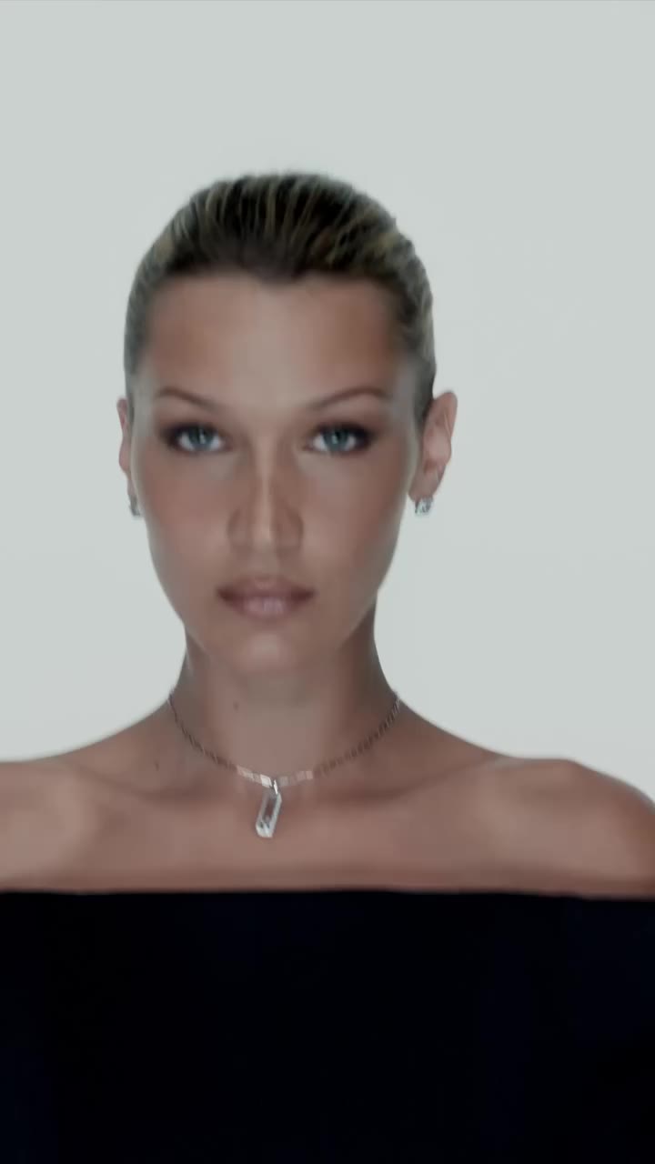 Unstoppable. That's the energy of Happy Diamonds, embodied by Chopard…