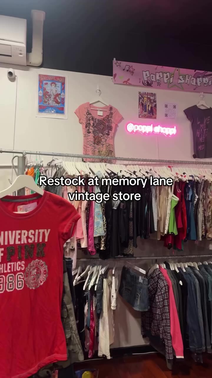 So many new camis! @memorylanevintagestorex #fashion #y2k #brisbane…