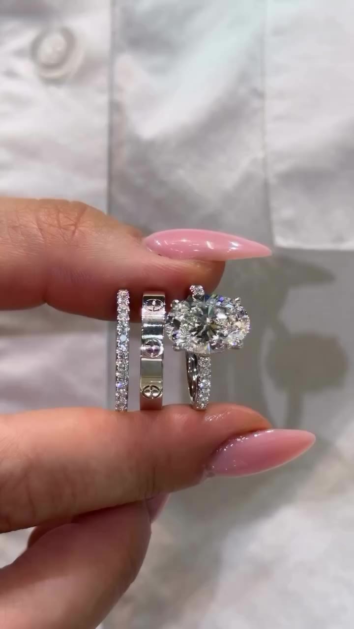 Timeless 4.00ct oval diamond with a hidden under-halo - the extra touch of…