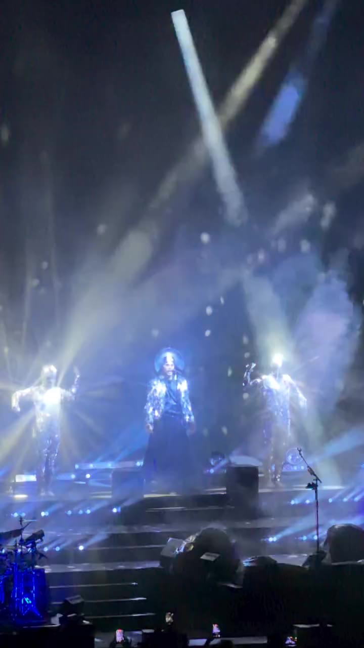 Thank you @empireofthesunsound 🤩 #wearethepeople #empireofthesun