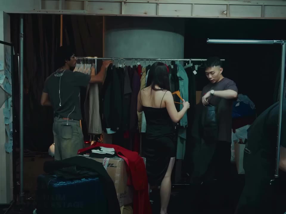 FINAL HOURS: AN SS27 RUNWAY FILM RESTRAINT & DESIRE ONLINE WORLDWIDE RELEASE…