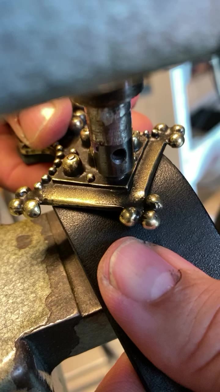 Making of DUKES for Lena @lenahoschek_tradition @lenahoschek „Ornamental Belt“…