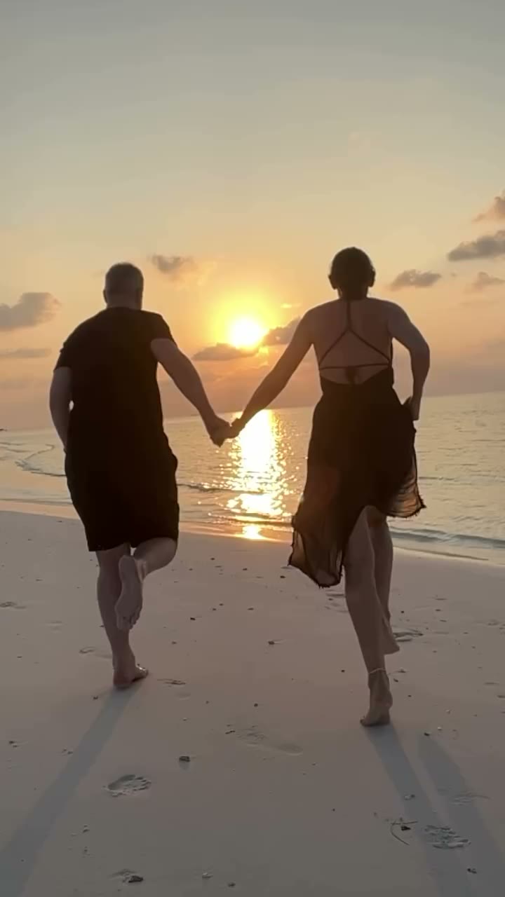 I see you…. 8 years today since we said our I do’s.. Happy wedding anniversary…
