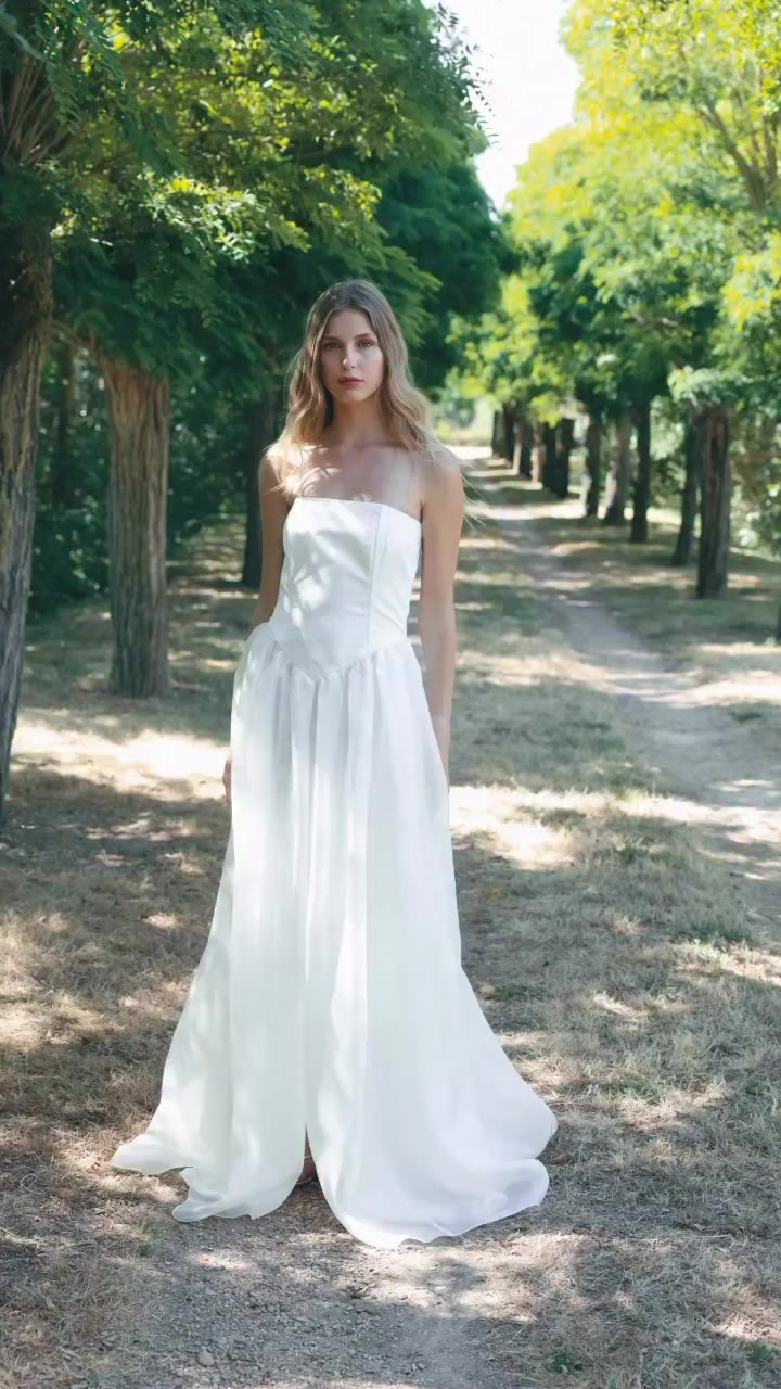 My World, une silhouette couture où le radzimir de soie rencontre la légèreté…