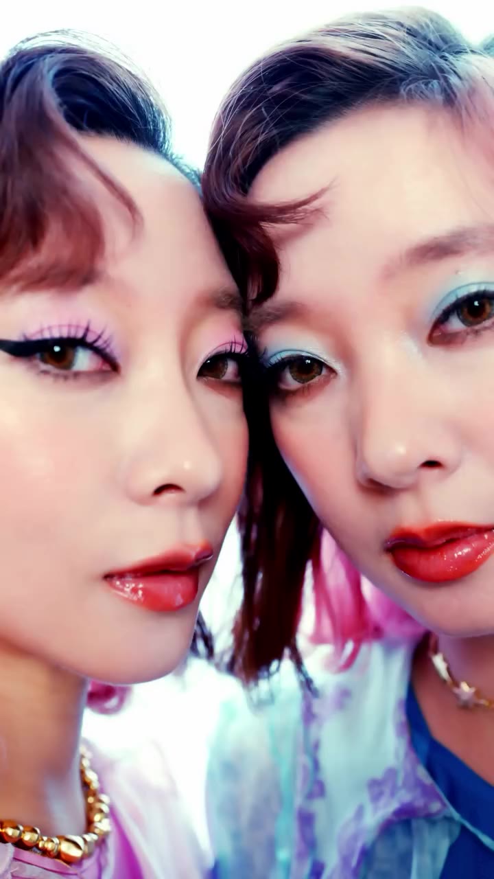 GINZA WONDER × TOMO KOIZUMI 🌈✨ @shiseido_japan 心が弾む、カラフルなホリデーコレクション ✧˖…