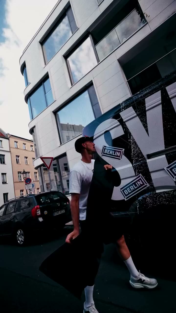 When we think about the Berlin nightlife, this is what we think about. Danke…