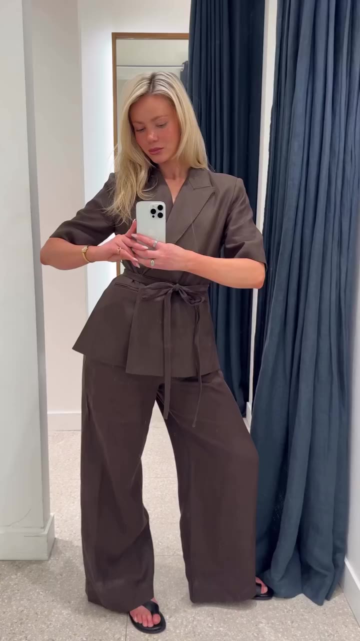 Come in store with @lornamunro to shop 25% off full price.