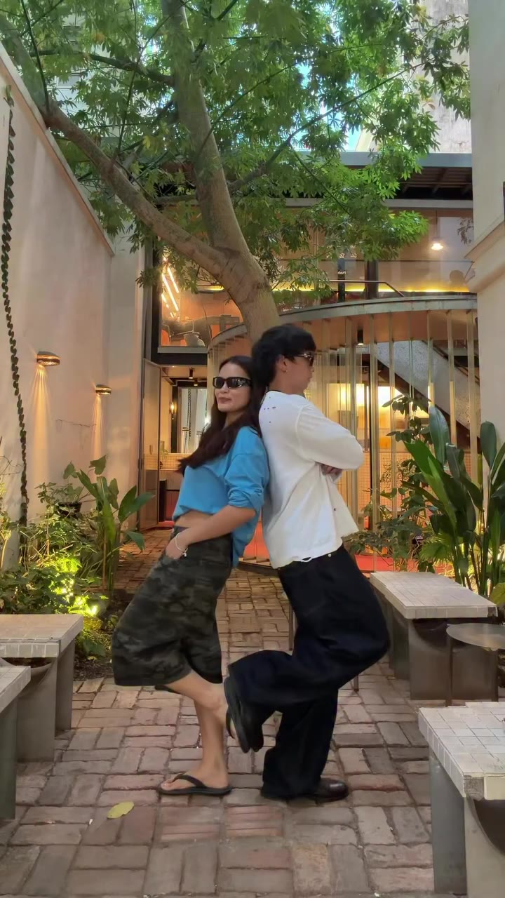 had to hop on this trend 🙂‍↔️😂 #couple #dance #trend #vibe