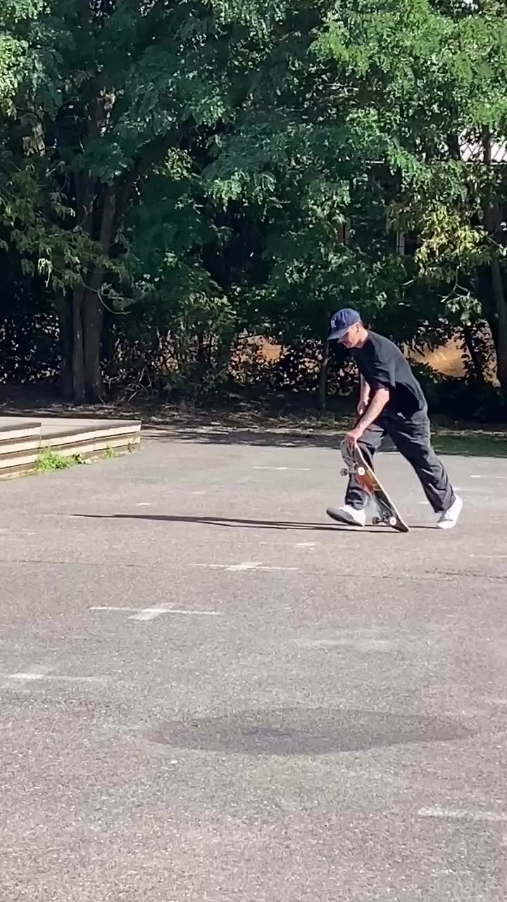 @ptrb0ni in Berlin #plazaboards #plazaworldwide #skateboarding #skatecompany…