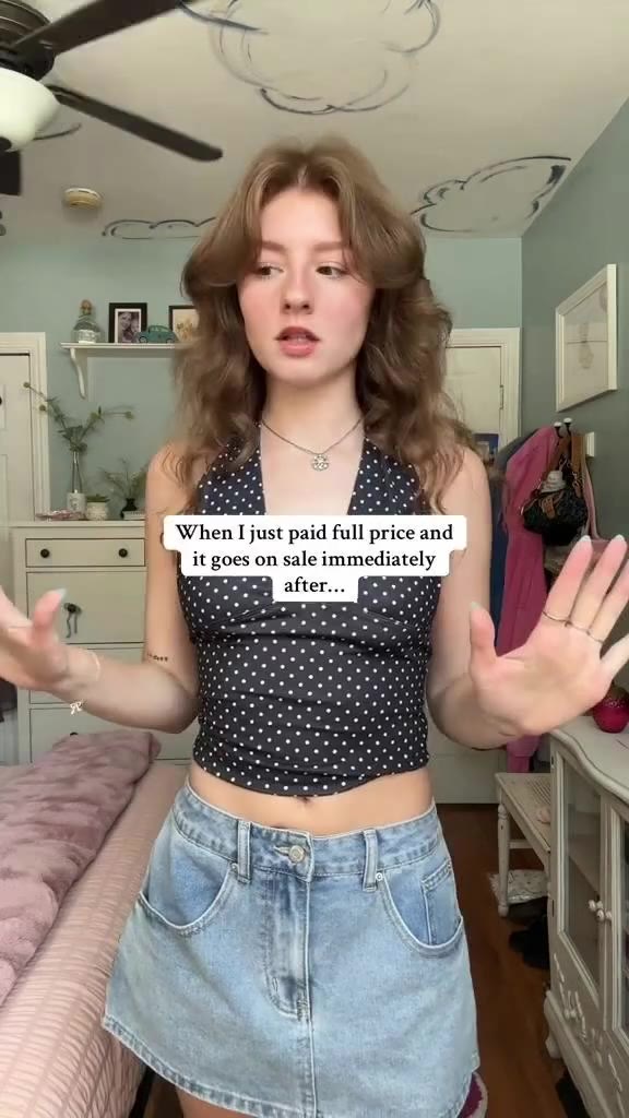 This is literally me!!! 😭 P.S. Emmiol’s summer styles are available at such…