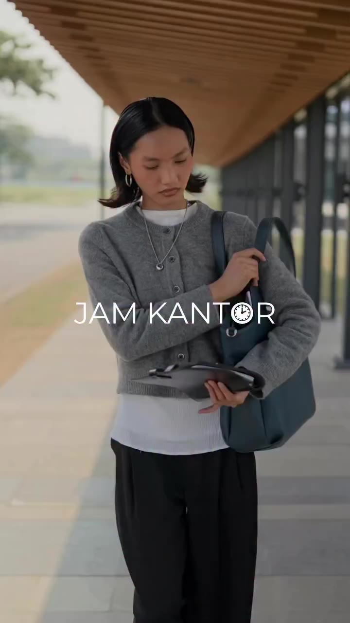 Hari-hari penuh kerjaan, hangout, errands, dan segala drama kecilnya. 💌…