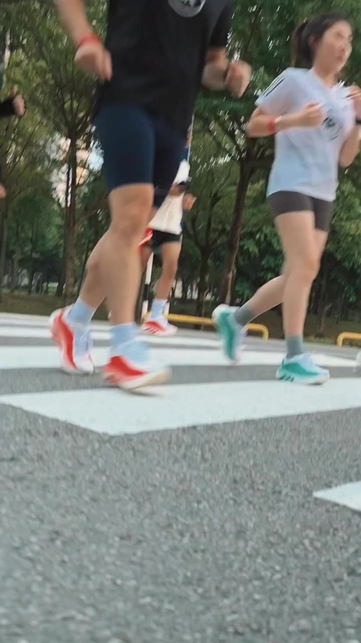 It’s a #HYPERBOOST Edge takeover @103coffee_official 🏃‍♀️☕️ You had to be…