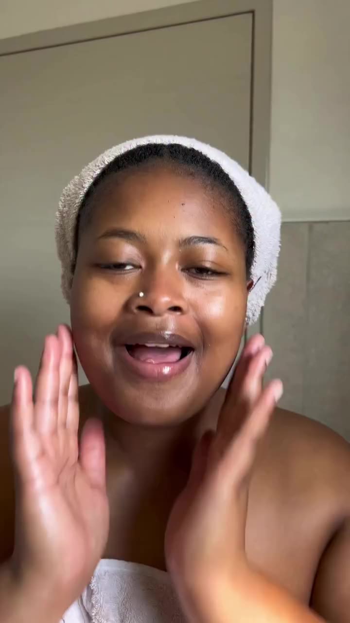 The best kind of self-care? When the salon comes to YOU. Thanks to Tumi from…