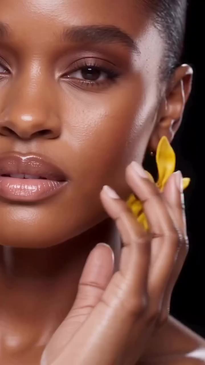 Soft. Sculpted. Unforgettable. Aria is made to be noticed, remembered, and…