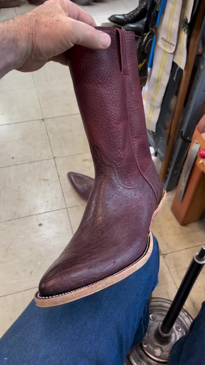 Sole work…….pegging, stitching, fudging……traditional bootmaking in #austin…