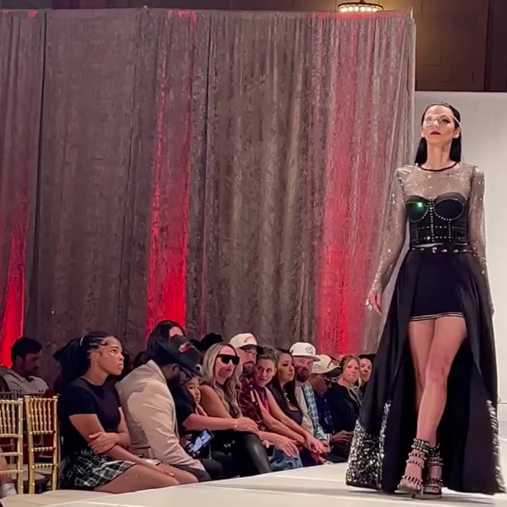 I’m giving away 2 Runway Show Tickets to attend @kc_fashionweek! Shows are…