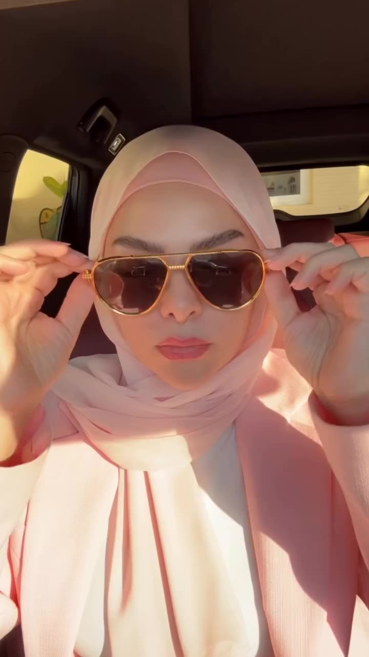 ⁨ ثمن الوقوف مع الحق بعمره ما كان سهل بس الضمير بكون في بآخر راحة #macklemore⁩