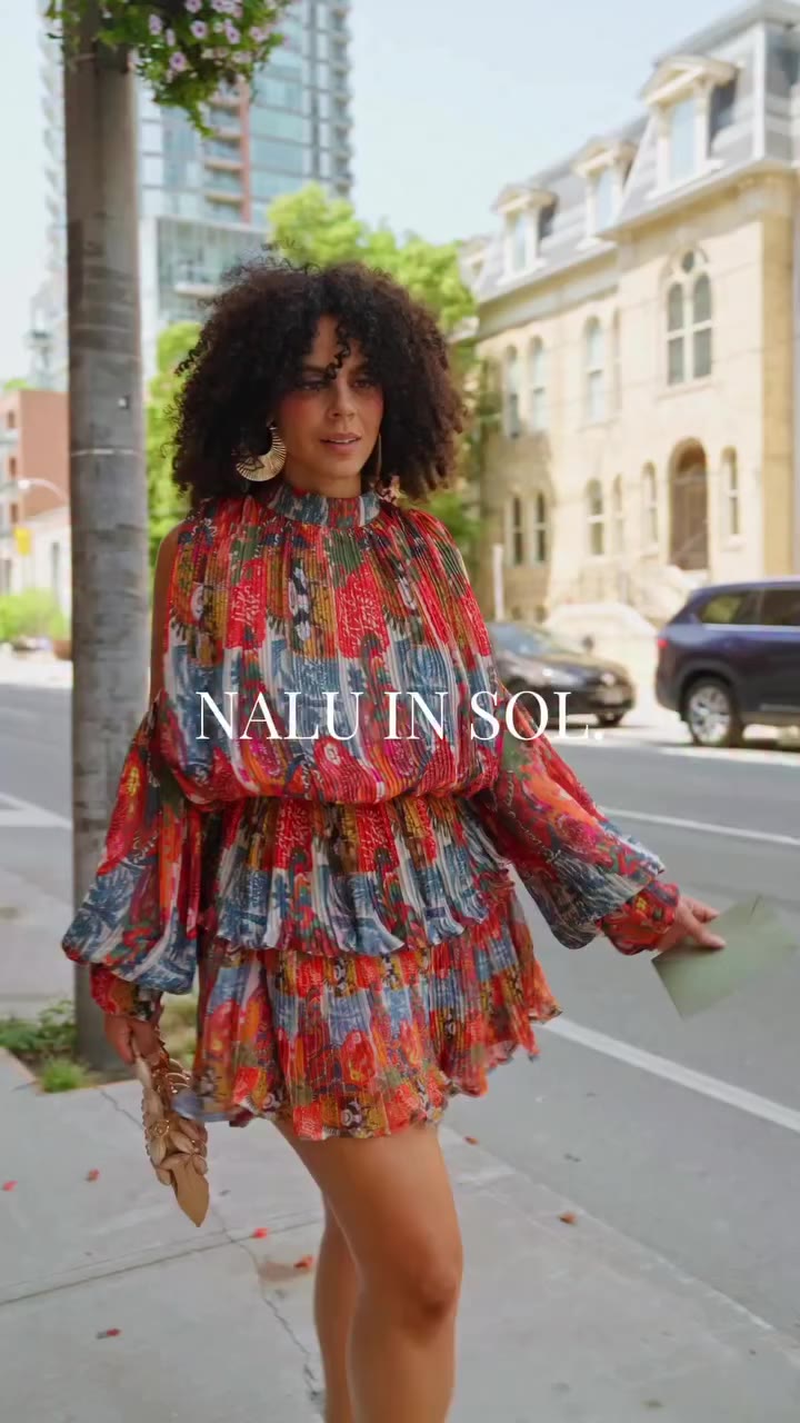 Nalu Blouse & Kahe shorts In Motion! Shop the set on www.mohalagrey.com