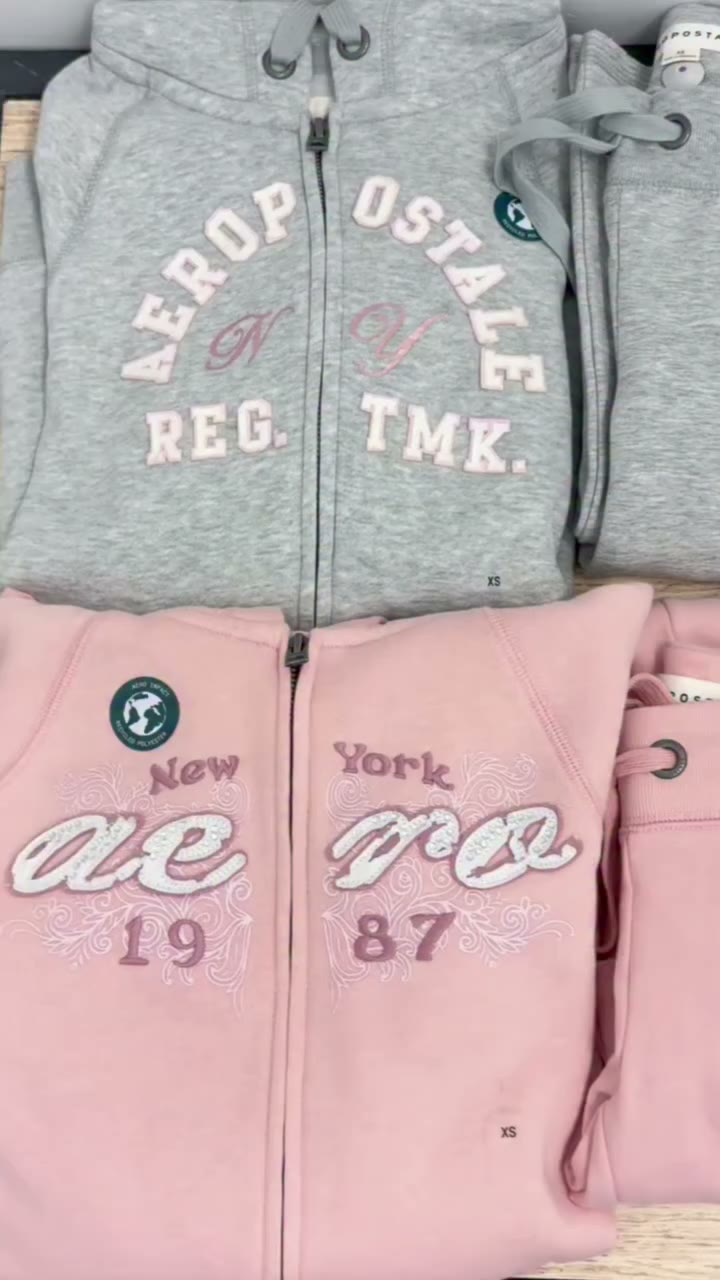our love language: matching fleece sets 🩶 #AeroATeam #AeroFanMail