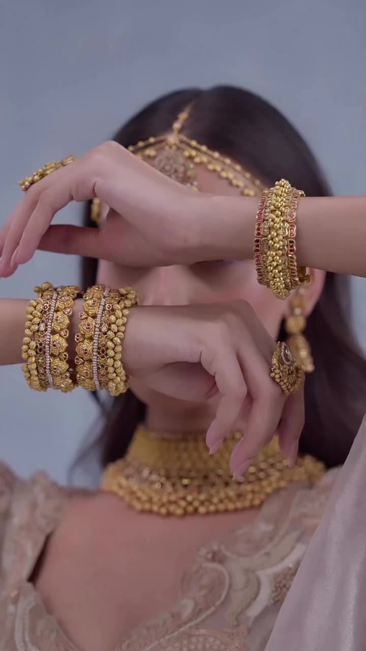 A little gold✨.A lot of grandeur. A maximalist expression of Indian…