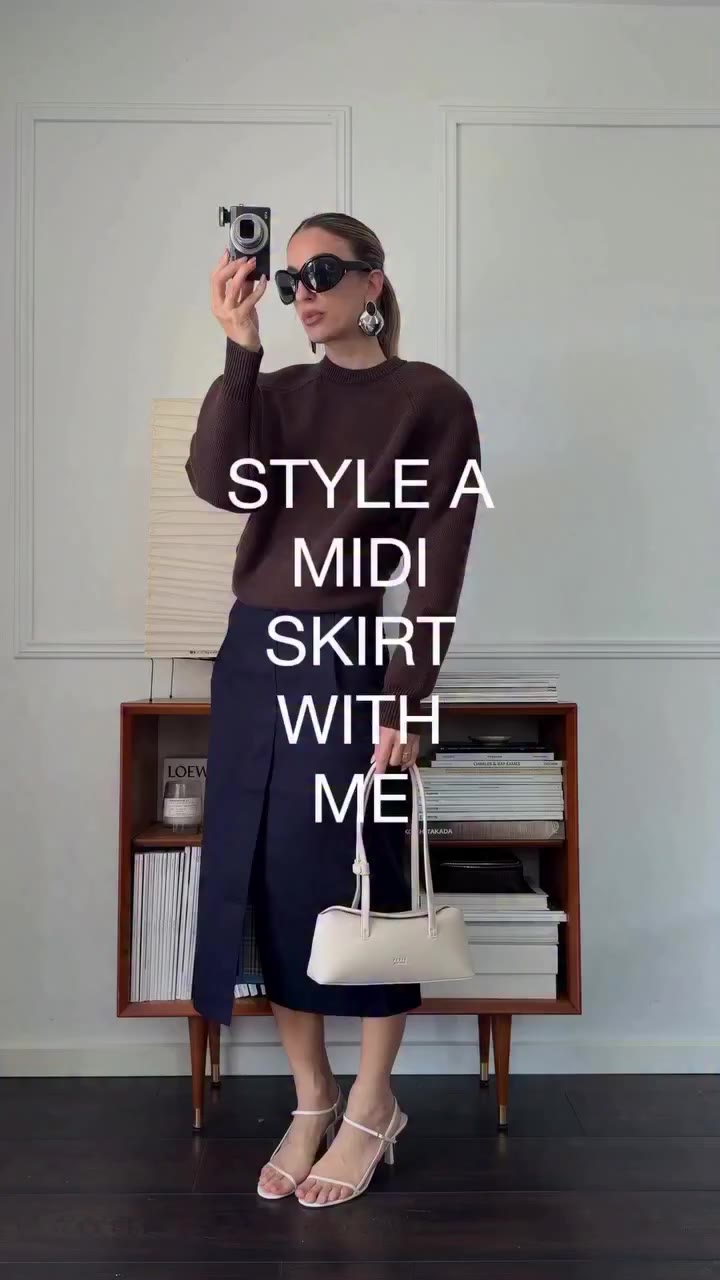 Soft volume, sharp tailoring. @dom.overseas styles the Elian midi skit with…