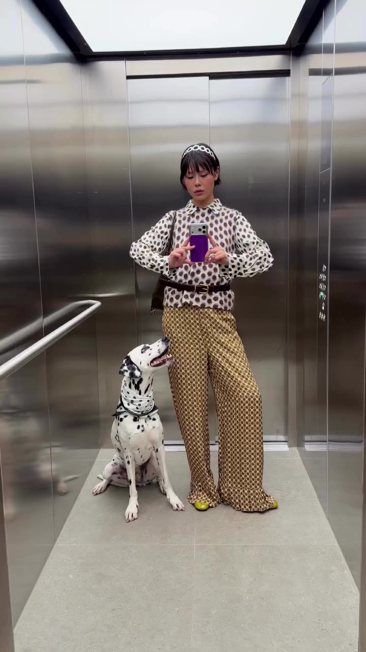 Elevator outfit rotation with @yuki_injo 🪐 #iBlues
