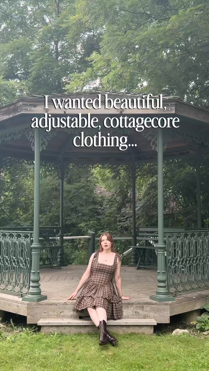 Adjustable dresses that are inspired by history and fantasy ✨ mix that with…