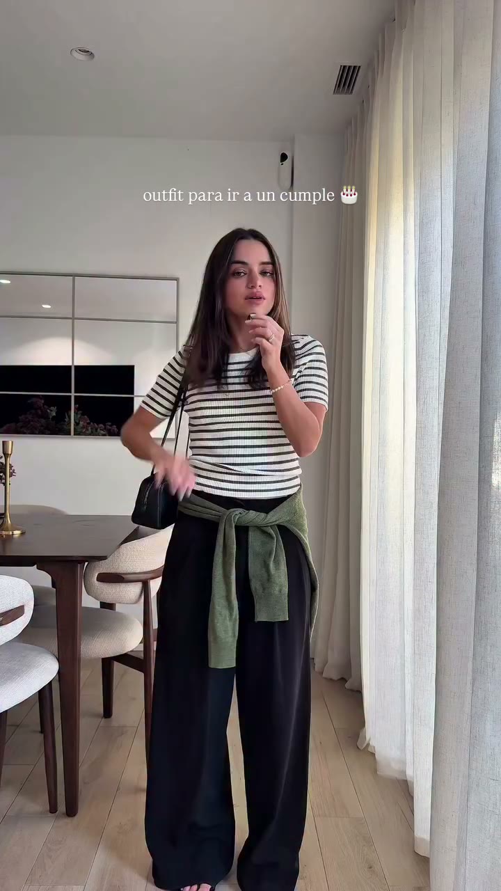 outfit check chachararecho con cárdigan amarrado en la cadera porque sigo…